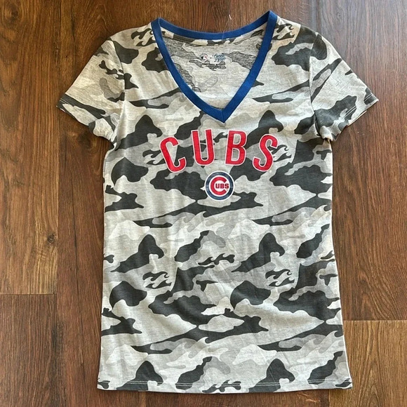 Chicago Cubs Camo T-shirt | Chicago Cubs | Cubs Baseball | Camo | MLB | Baseball - Picture 5 of 8